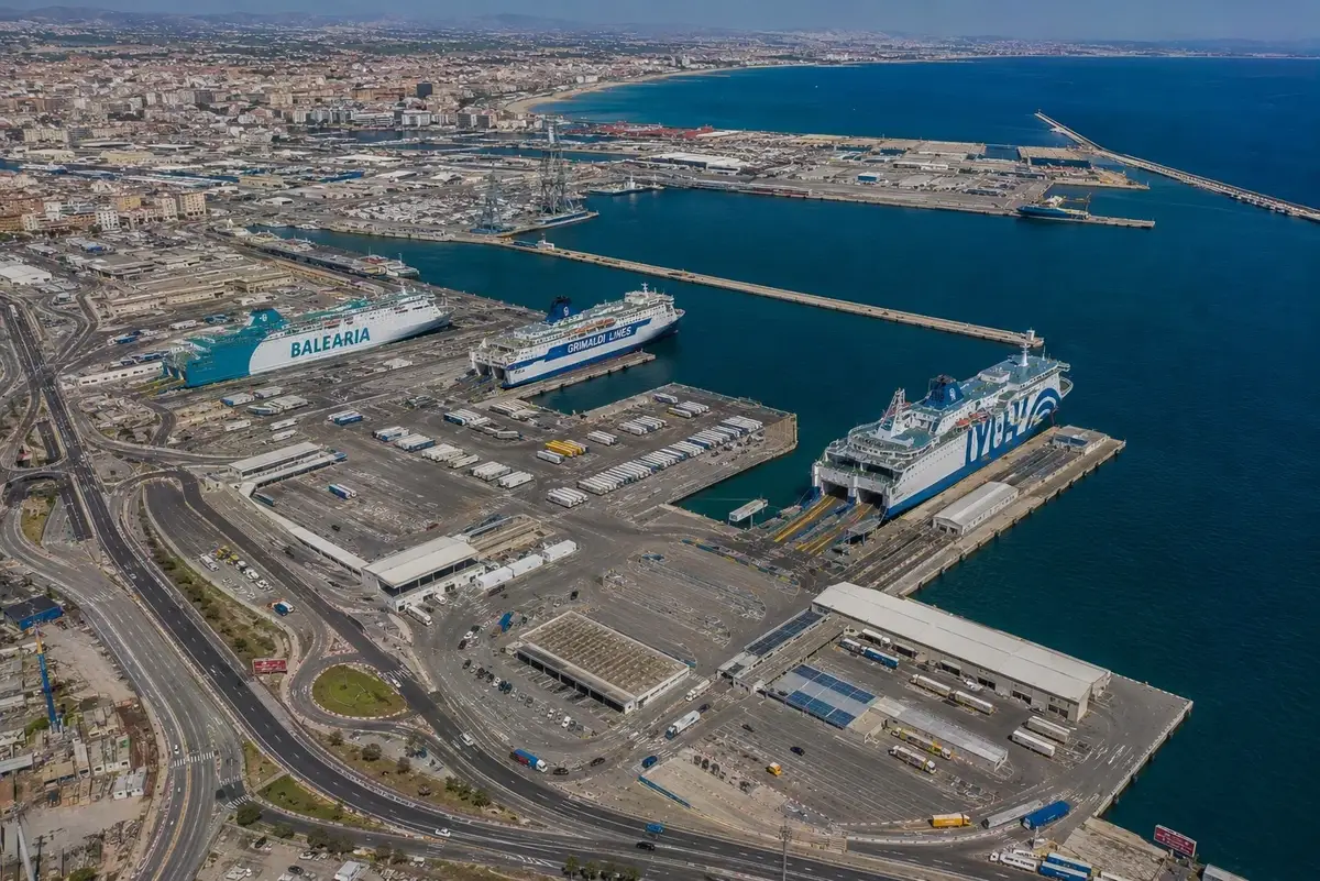 Prom pasażerski i podróż morska: Valencia – Palma